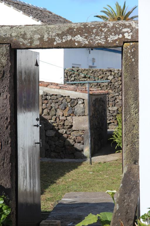 Casa Do Sr. Alberto Villa Praia da Vitoria Exterior photo